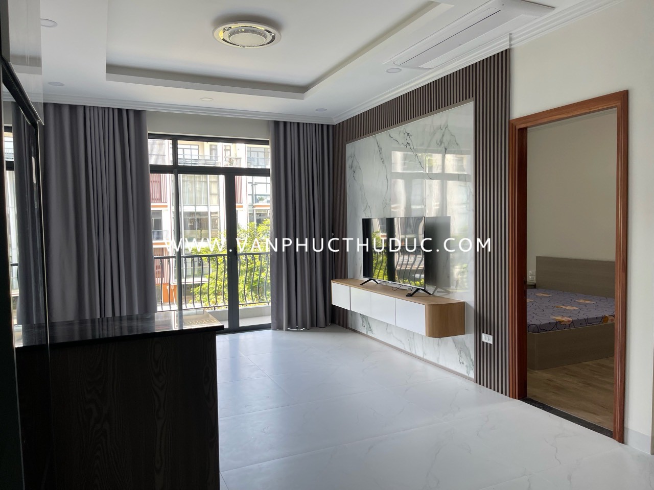 cho thuê căn hộ Vạn Phúc city